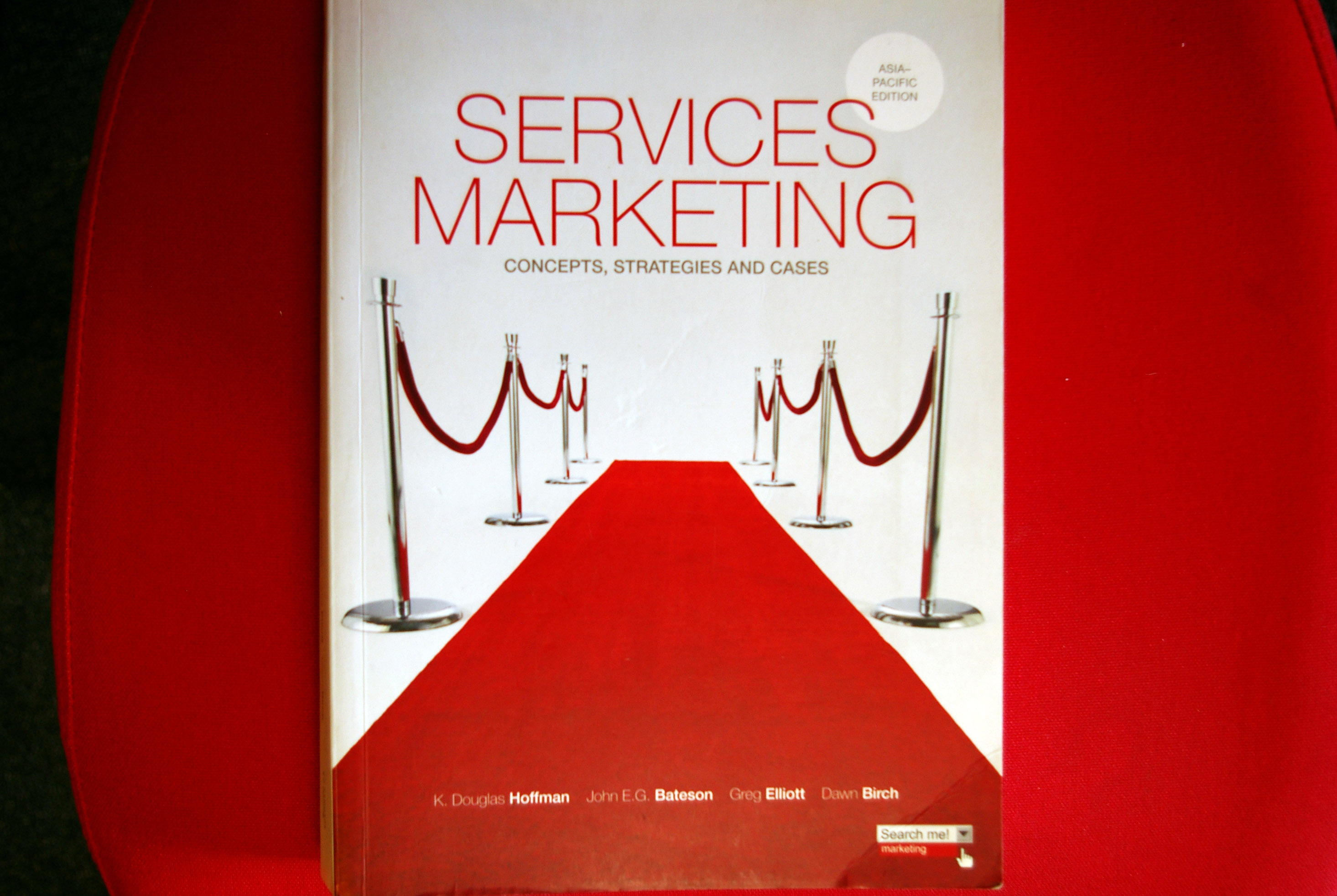 SERVICES MARKETING : CONCEPTS, STRATEGIES AND CASES ASIA PACIFIC