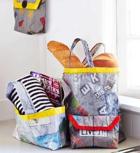 0957f314072e6d1c8b6da8a0312f69d6--plastic-bag-crafts-recycled-plastic-bags.jpg