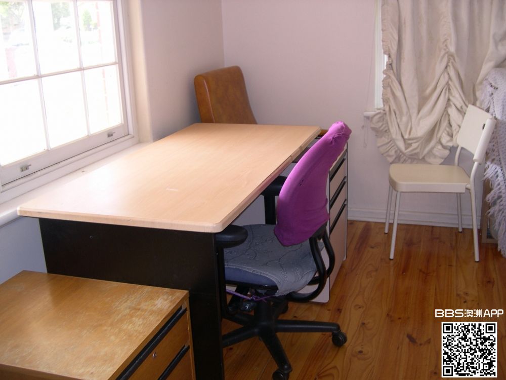 Room 1 desk.JPG