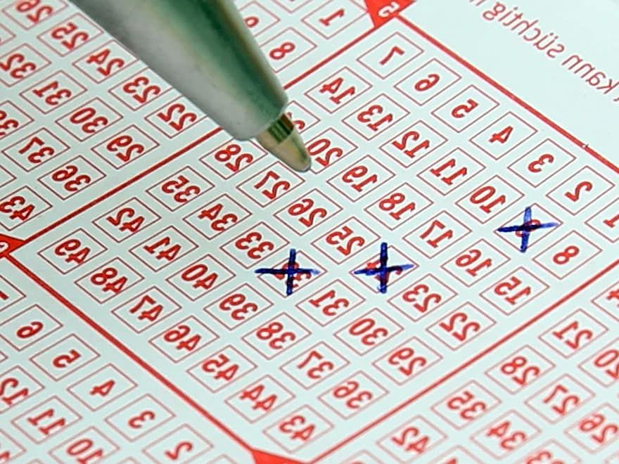 Lotto advert photo 2.jpg