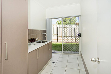 zip_15225-028-Open2viewID224111-15JacarandaStMurrayBridge.jpg