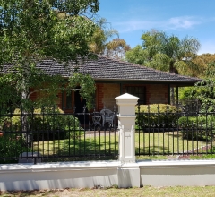 49 RIDGWAY DRIVE, FLAGSTAFF HILL