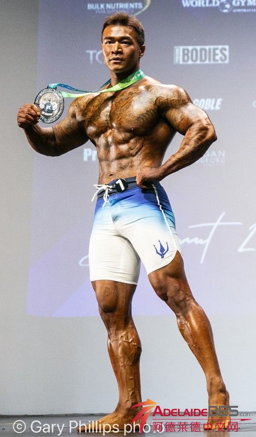 2025 ifbb won2.jpg